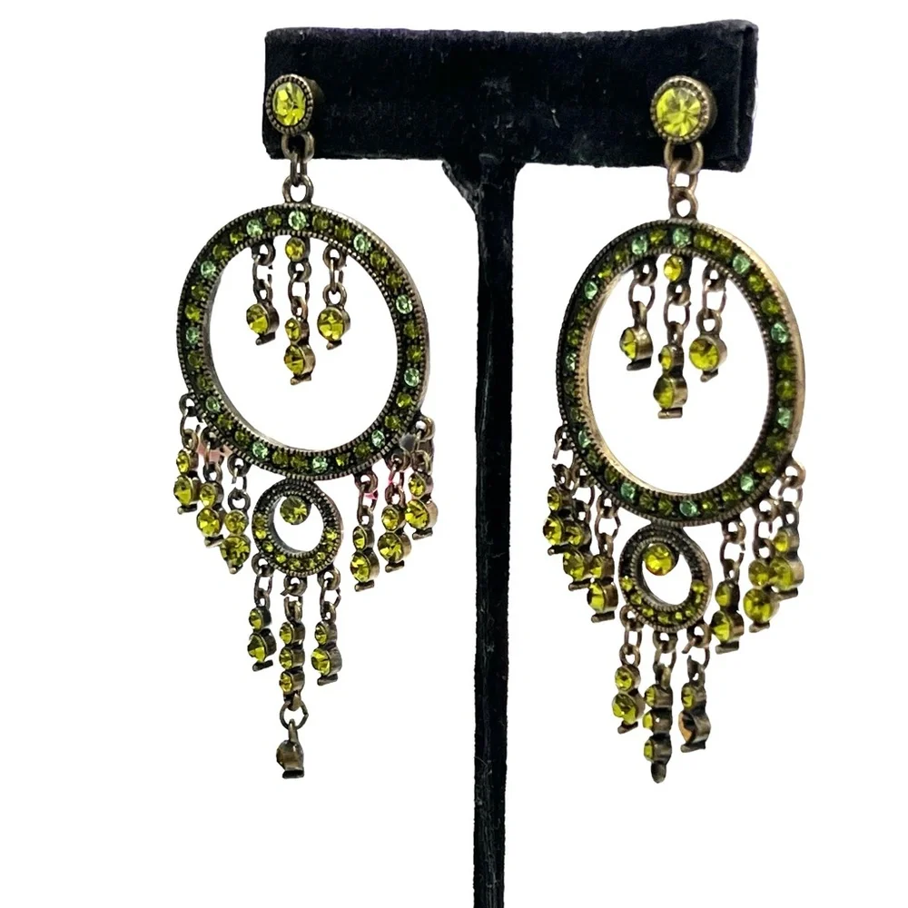VINTAGE GREEN CRYSTAL CHANDELIER DROP EARRINGS